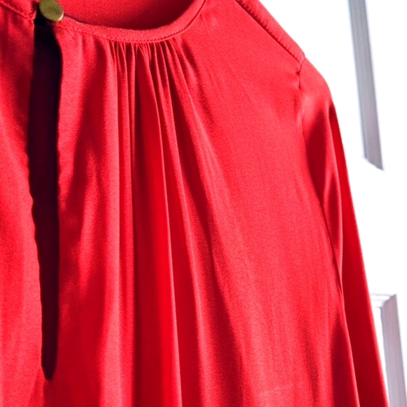 H&M Red Keyhole Long Bell Sleeve Party or Everyday Blouse w Top Button. 2. HP! - Picture 4 of 15